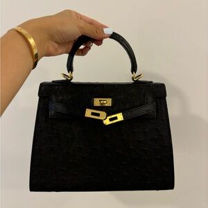House of House Black handbag (Kelly)